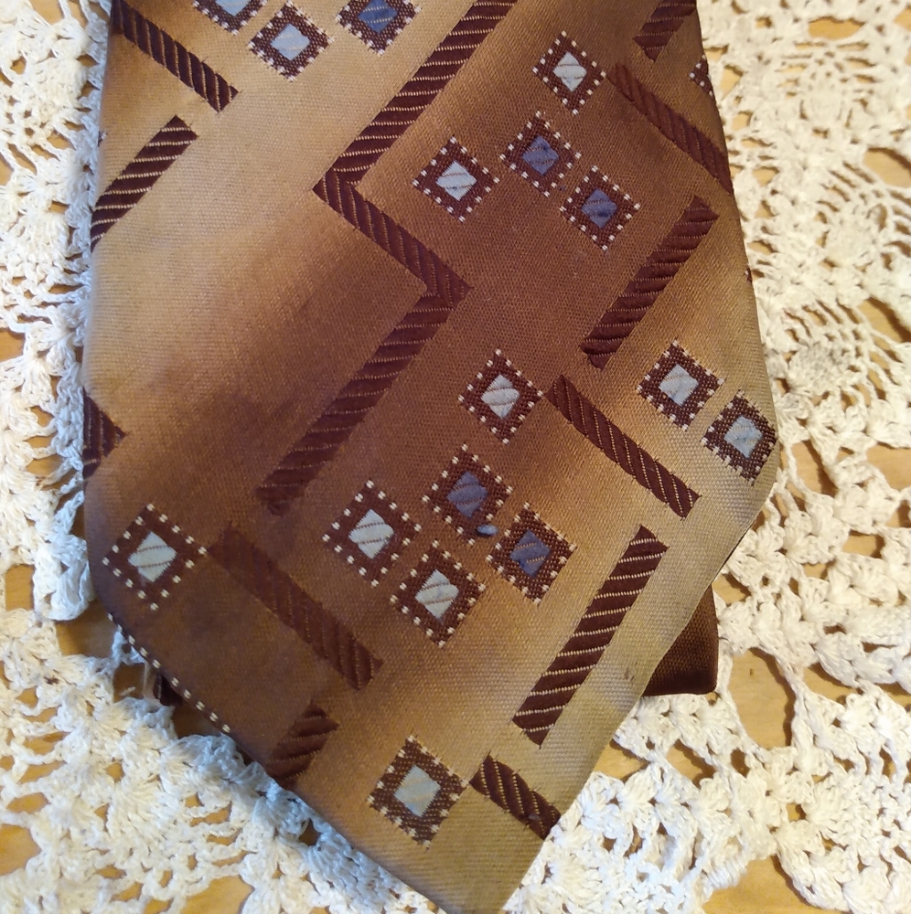 Tie